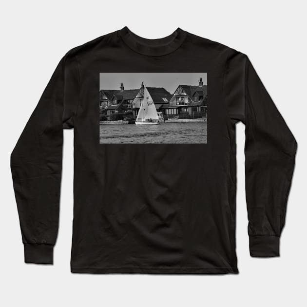 Sailing up the River Bure in Horning in the heart of the Norfolk Broads Long Sleeve T-Shirt by yackers1